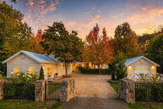 166A Delany Avenue, Bright, Vic 3741