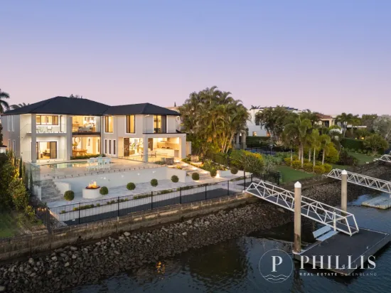 1673 Riverdale Drive, Hope Island, Qld 4212