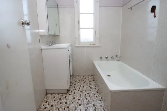168 High Street, Tenterfield, NSW 2372-Image