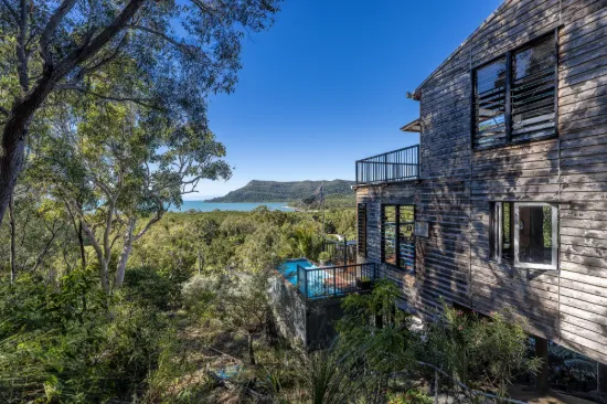 169 Kippen Drive, Ball Bay, Qld 4741