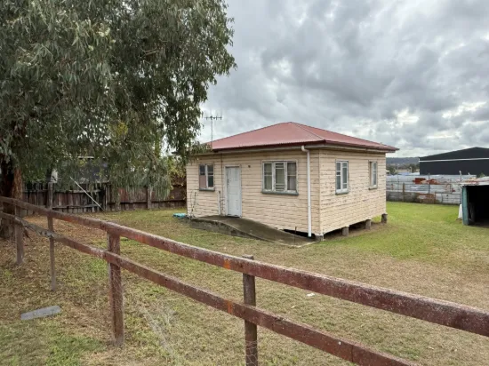 169 Wood Street, Warwick, Qld 4370
