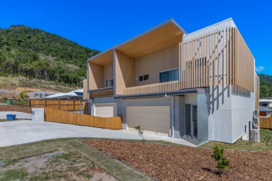 16A Amber St, Cannonvale, Qld 4802