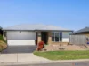 17 Abingdon Avenue, Cowes, Vic 3922