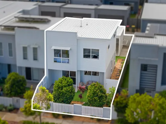 17 Adrian Circuit, Nirimba, Qld 4551