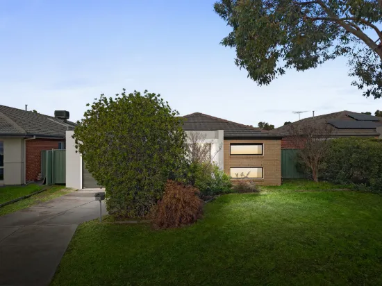 17 Aldridge Road, Wyndham Vale, Vic 3024