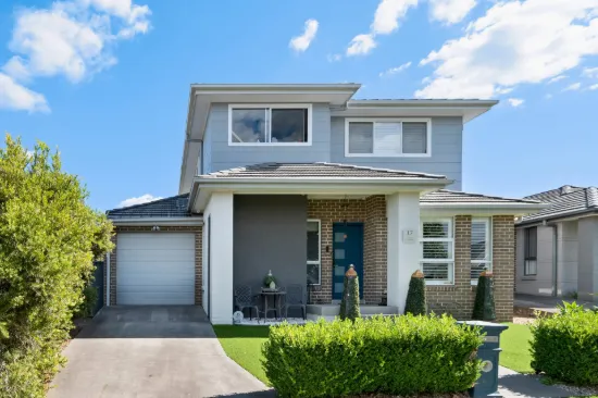 17 Alinta Promenade, Jordan Springs, NSW 2747