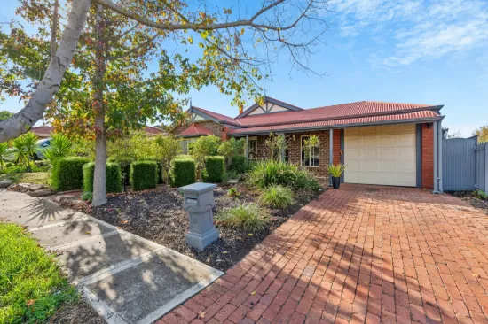 17 Bathbank Crescent, Sheidow Park, SA 5158