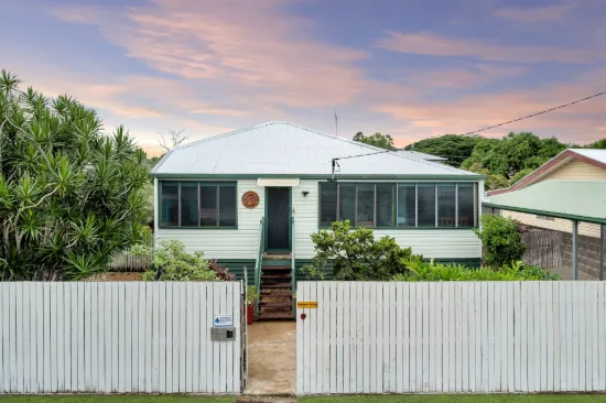 17 Bayswater Terrace, Hyde Park, Qld 4812
