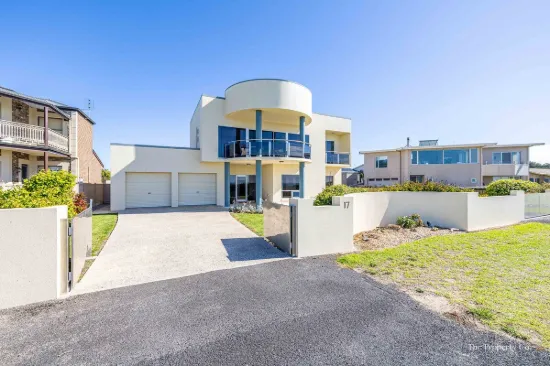 17 Beach Road, Beachport, SA 5280