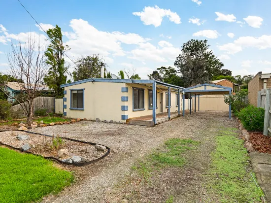 17 Blind Bight Road, Blind Bight, Vic 3980