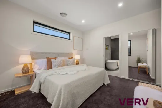 17 Booroolong Street, Throsby, ACT 2914-Image