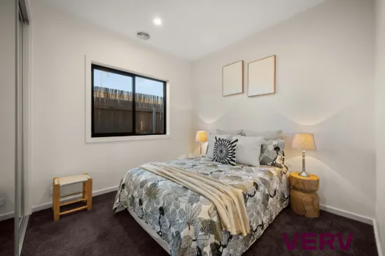 17 Booroolong Street, Throsby, ACT 2914-Image