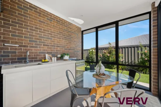 17 Booroolong Street, Throsby, ACT 2914-Image