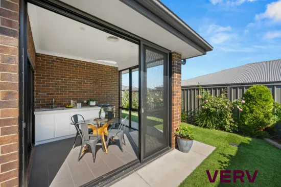 17 Booroolong Street, Throsby, ACT 2914-Image
