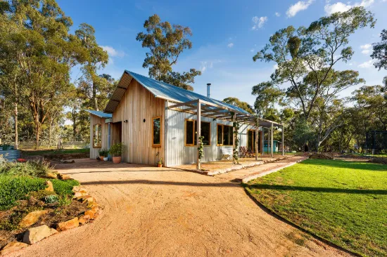 17  Burnett Road, Castlemaine, Vic 3450