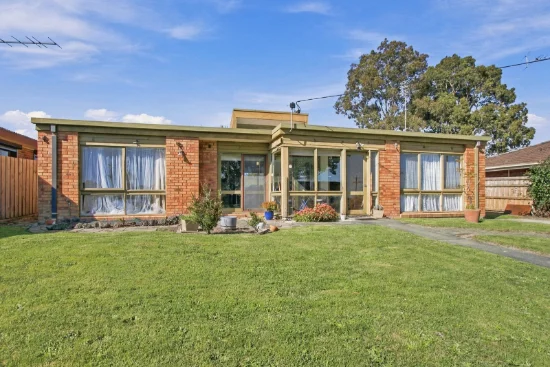17 Canterbury Way, Churchill, Vic 3842