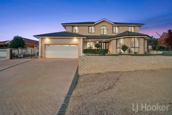 17 Carolyn Jackson Drive, Jerrabomberra, NSW 2619