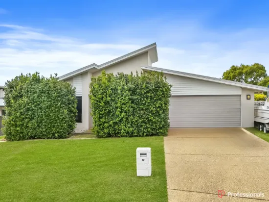 17 Cocoanut Point Drive, Zilzie, Qld 4710