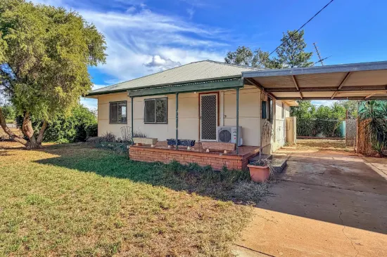 17 Cowper Street, Cobar, NSW 2835