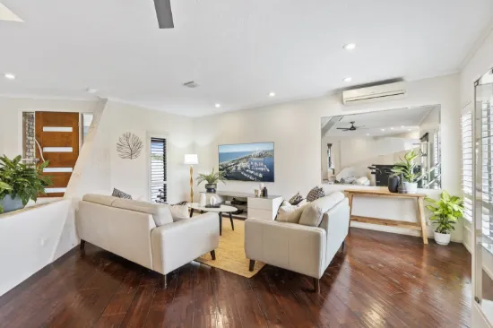 17 Crenshaw Court, Parkwood, Qld 4214-Image