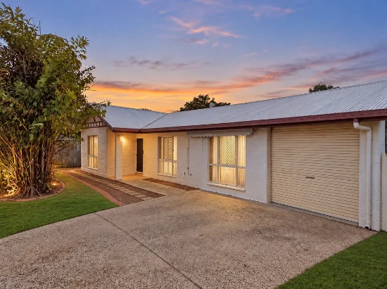 17 Dalkeith Crescent, Mount Louisa, Qld 4814