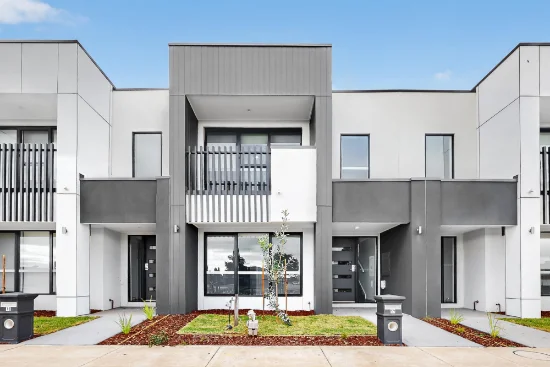 17 Deer Walk, Point Cook, Vic 3030