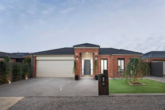 17 Dickerson Way, Caroline Springs, Vic 3023