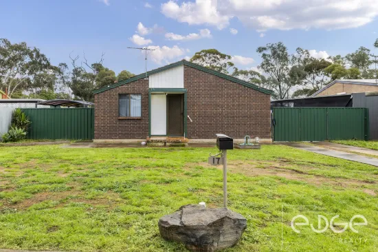 17 Doongara Crescent, Munno Para, SA 5115