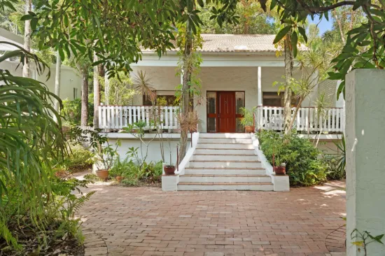17 Duke Street, Sunshine Beach, Qld 4567
