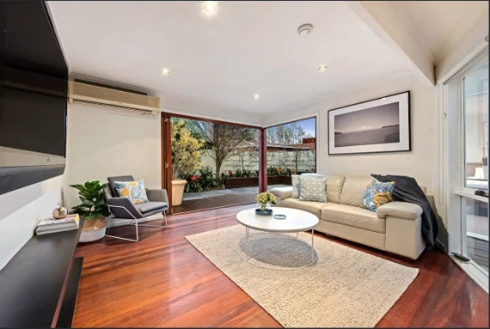 17 Dunstan Parade, Port Melbourne, Vic 3207