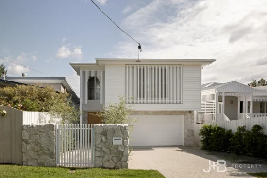 17 Durimbil Street, Camp Hill, Qld 4152