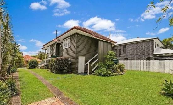 17 Eddowes Street, Kedron, Qld 4031