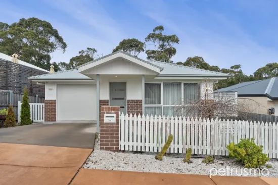 17 Eleni Avenue, Kingston, Tas 7050