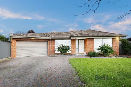 17 Ensign Grove, Taylors Lakes, Vic 3038