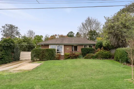 17 Erica Crescent, Kilsyth, Vic 3137