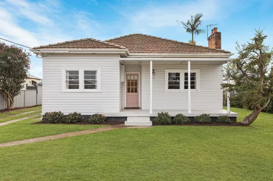 17 Fifth Street, Weston, NSW 2326