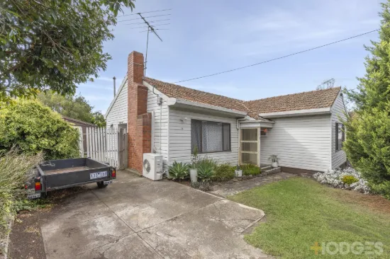 17 Gibbs Street, Newcomb, Vic 3219