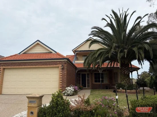 17 Glenview Rise, Berwick, Vic 3806 - For Rent