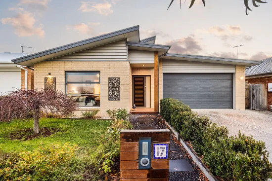 17 Glide Way, Armstrong Creek, Vic 3217