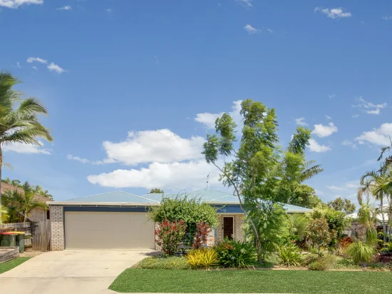 17 Golf View Drive, Boyne Island, Qld 4680 - For Rent