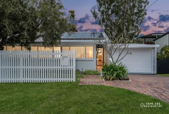 17 Grandis Street, Everton Hills, Qld 4053