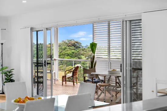 17 Greenhills Esplanade, Maleny, Qld 4552