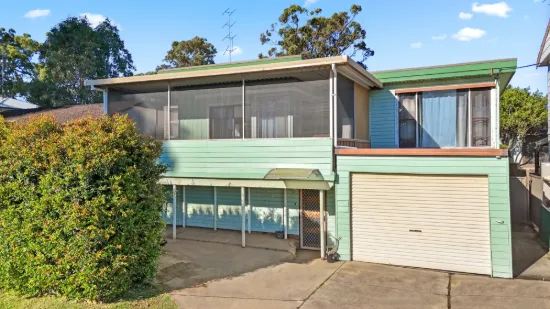 17 Greenway Avenue, Mannering Park, NSW 2259
