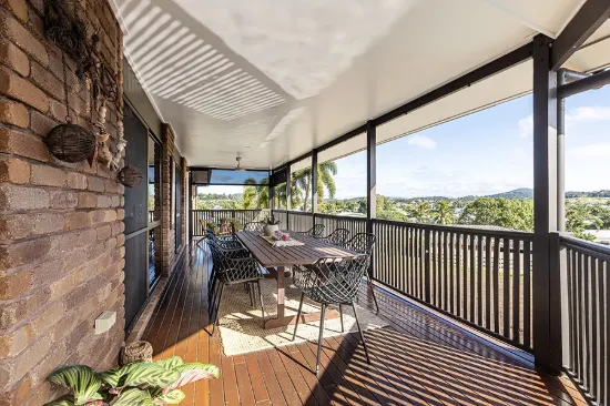 17 Grevillea Drive, Glenella, Qld 4740