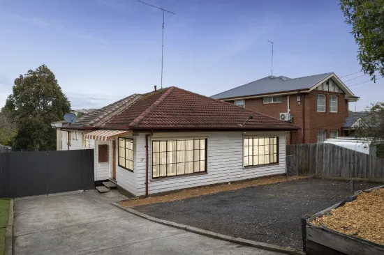 17 Grosvenor Street, Niddrie, Vic 3042