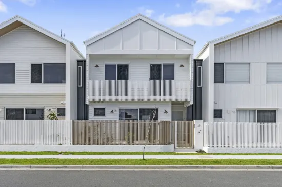 17 Habitat Drive, Casuarina, NSW 2487