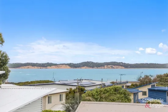 17 Halcyon Avenue, San Remo, Vic 3925