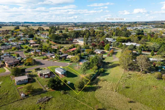17 Hall Crescent, Crookwell NSW 2583-Image