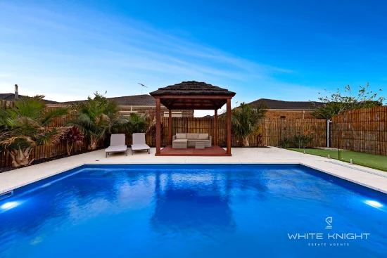 17 Harrison Court, Burnside Heights, Vic 3023