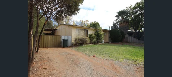 17 Hepburn Street, Mount Magnet, WA 6638